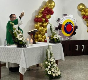 FONDOEFA celebró su 50° Aniversario con Santa Misa, entrega de reconocimientos y visita institucional del Viceministerio de Salud y Bienestar Social para la Defensa